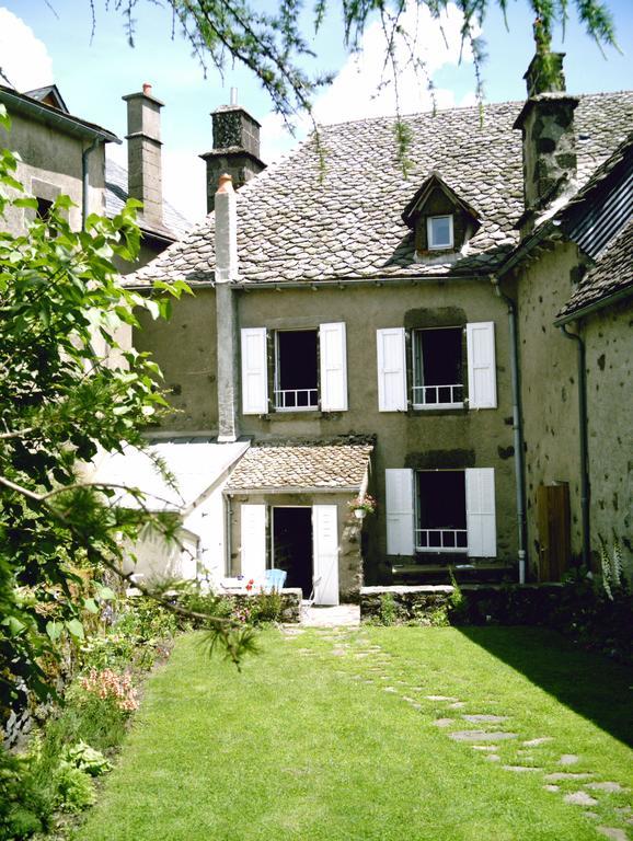 サレ Chambre D'Hotes La Maison De Barrouze Bed & Breakfast エクステリア 写真