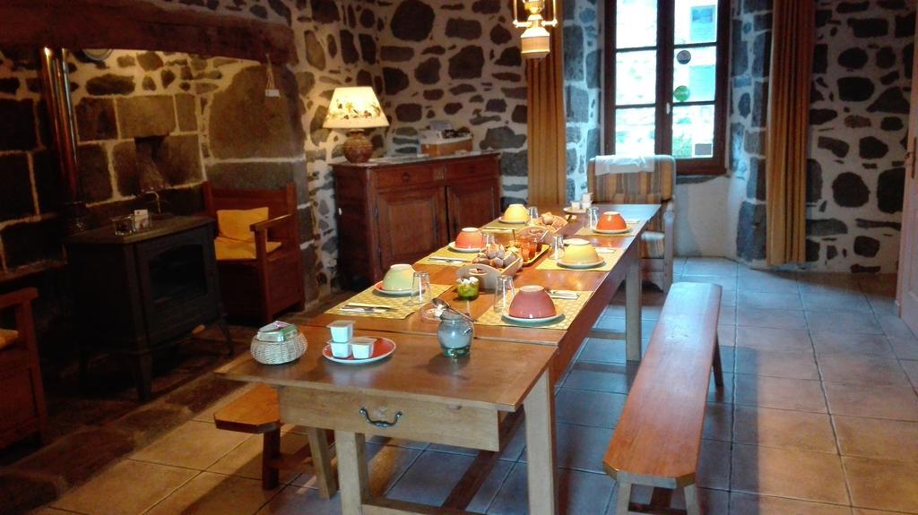 サレ Chambre D'Hotes La Maison De Barrouze Bed & Breakfast エクステリア 写真